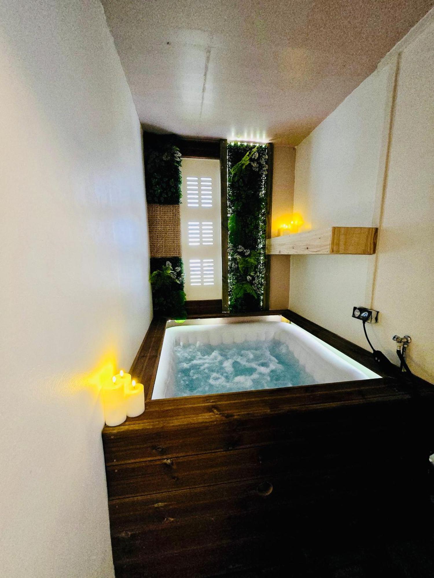 Fridhome Jacuzzi Parking Wifi Fibre 2Min Tram Bruges Quarto foto